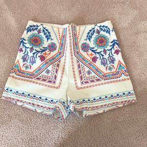 Flying Tomato high waisted Aztec pattern shorts L